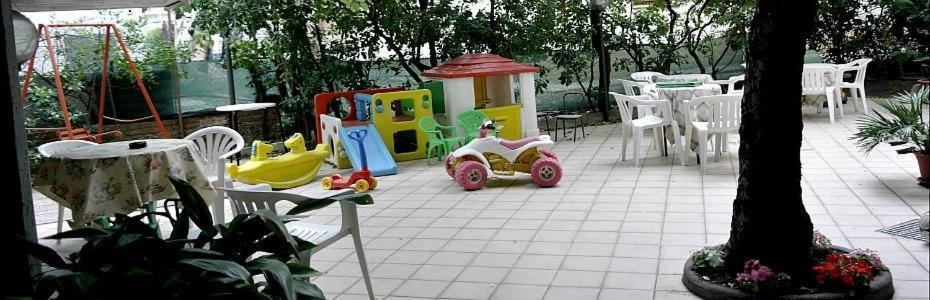Hotel Villa Del Prato Cucina Romagnola E Possibilita Pacchetto Spiaggia Bellariva Di Rimini Экстерьер фото