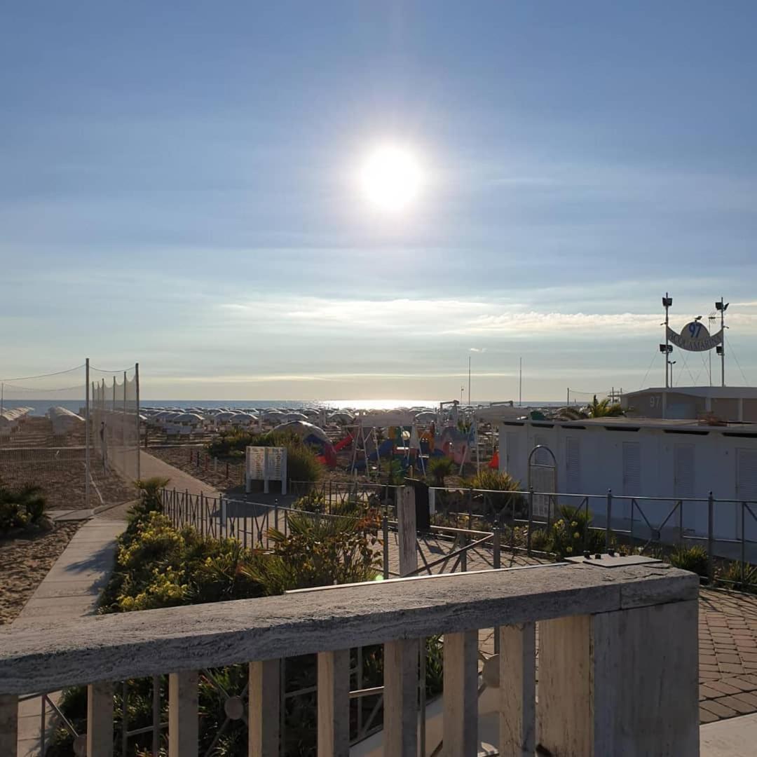 Hotel Villa Del Prato Cucina Romagnola E Possibilita Pacchetto Spiaggia Bellariva Di Rimini Экстерьер фото